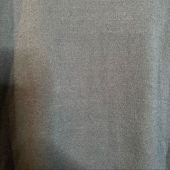 Isaac mizrahi blue crew neck sweater. - Picture 8 of 11